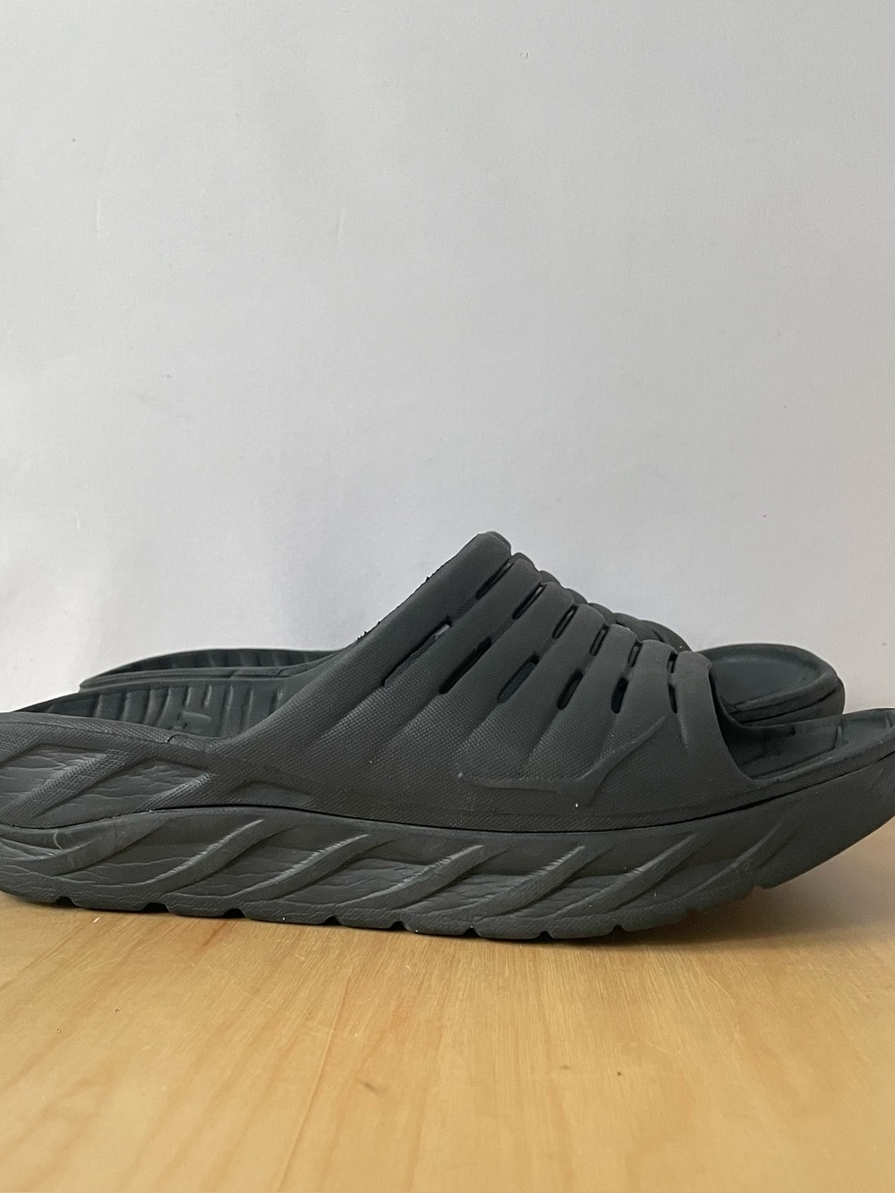 Hoka One One ORA Recovery Slides | US 8